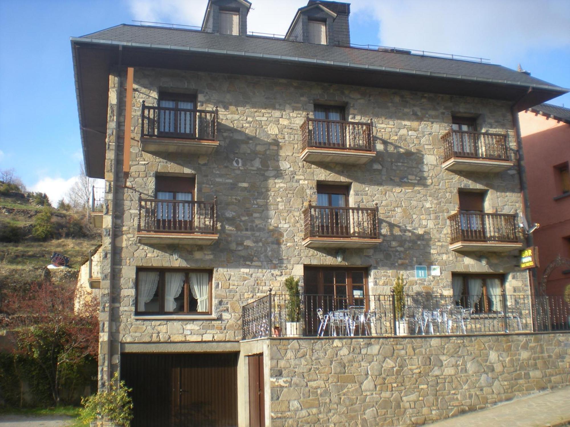 Hotel Las Nieves Linas de Broto Exterior photo